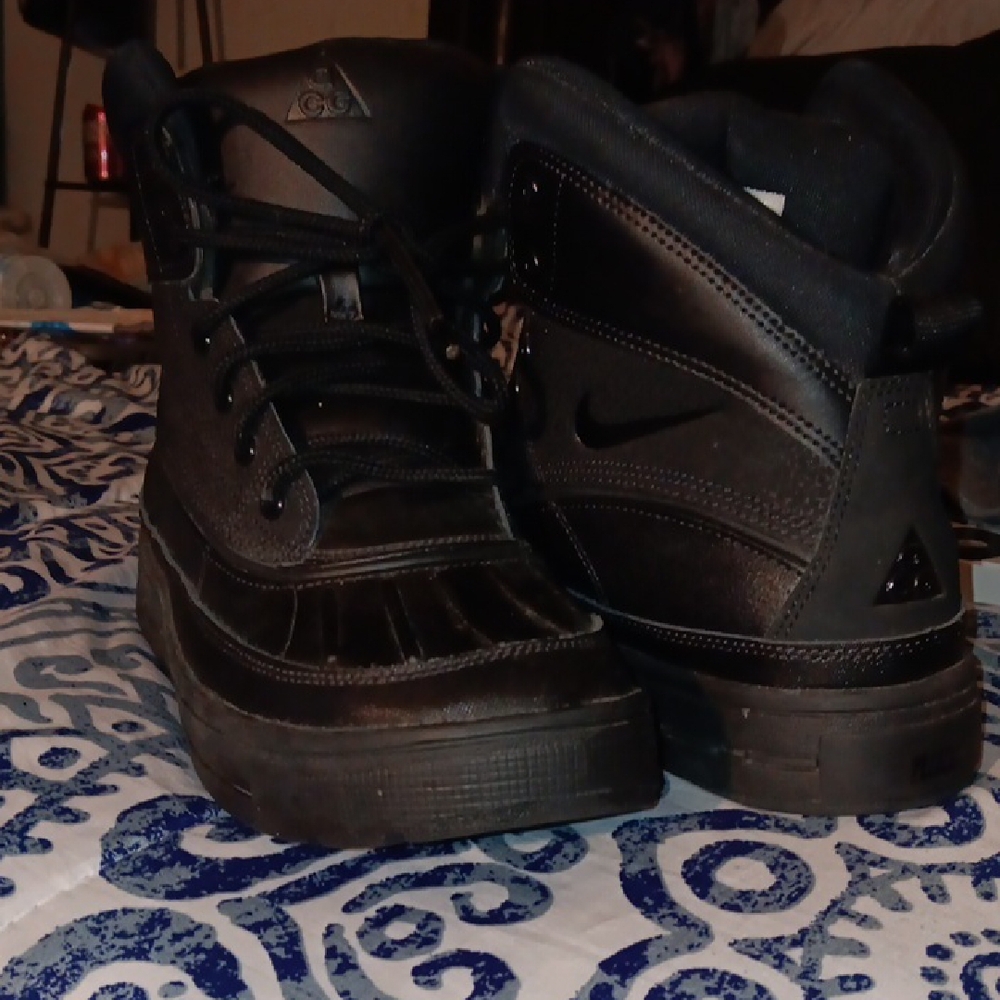 Nike Kids Black Boots